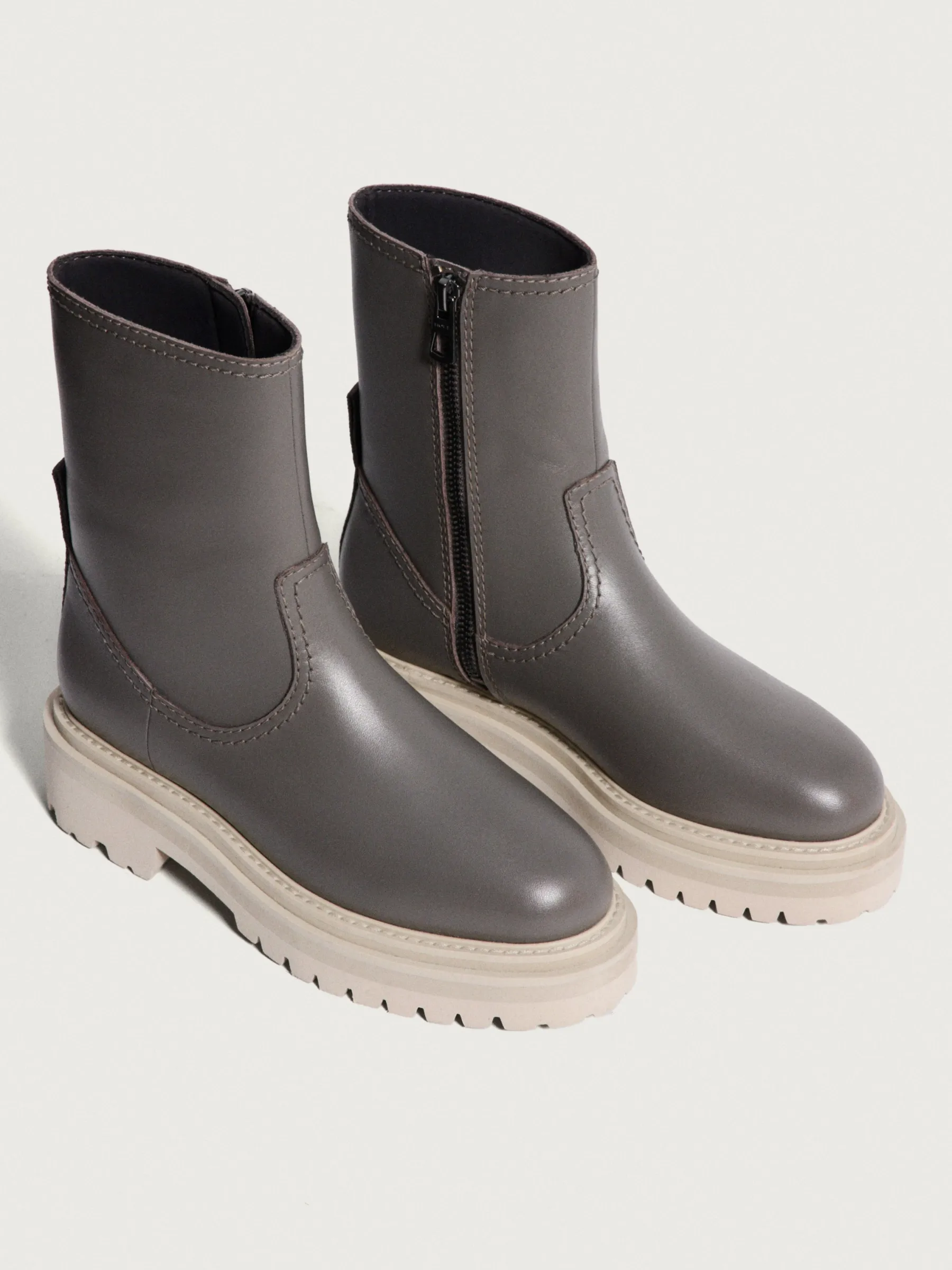 botte_en_cuir_office_gris_1.webp New HOFF BOTTE EN CUIR OFFICE GRIS